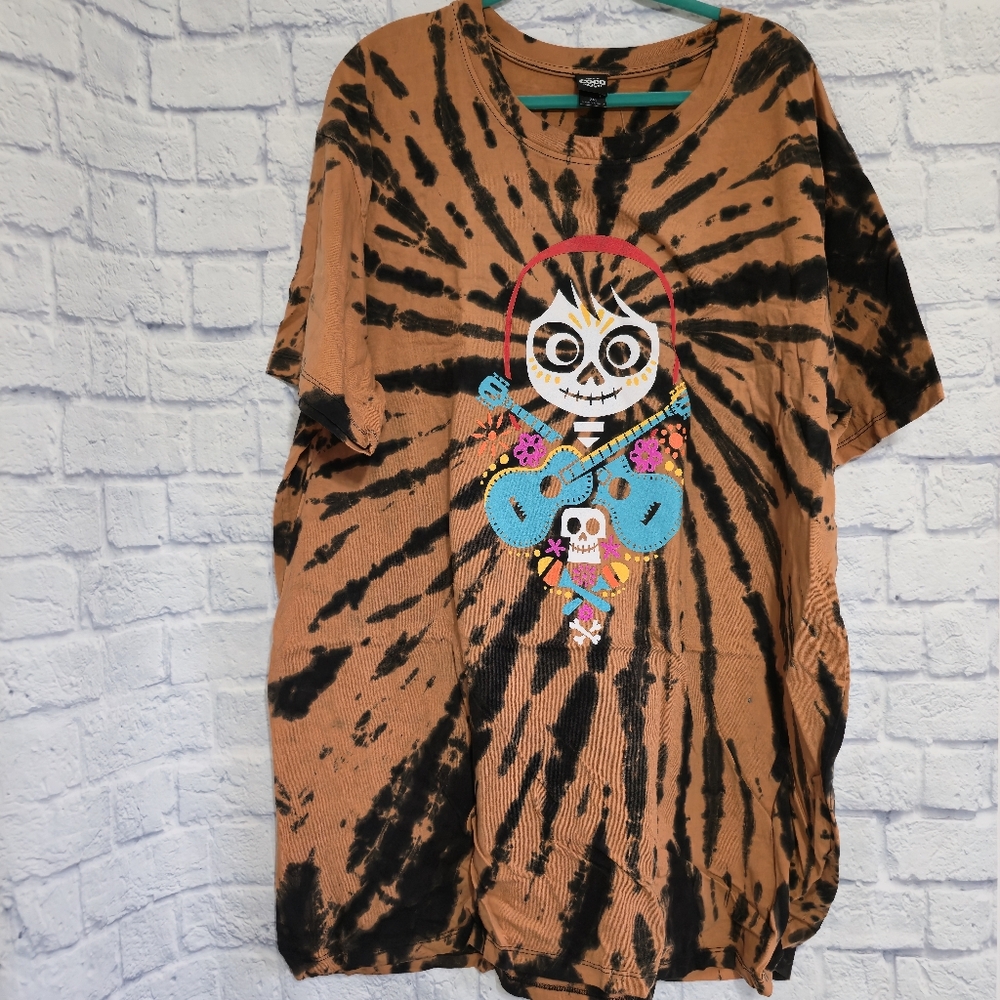 Disney Pixar Coco Brown Tie-Dye Miguel Skeleton Graphic Tee Plus Size 3/4 New - Picture 2 of 16